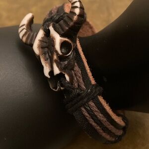 🔥3 for $ 20.00🔥Brown and Black Bull Head Leather Bracelet